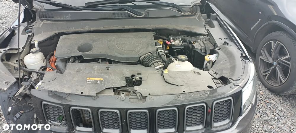 Jeep Compass 1.3 T-GDI 4xe PLUG-IN HYBRID Automatik Limited - 13