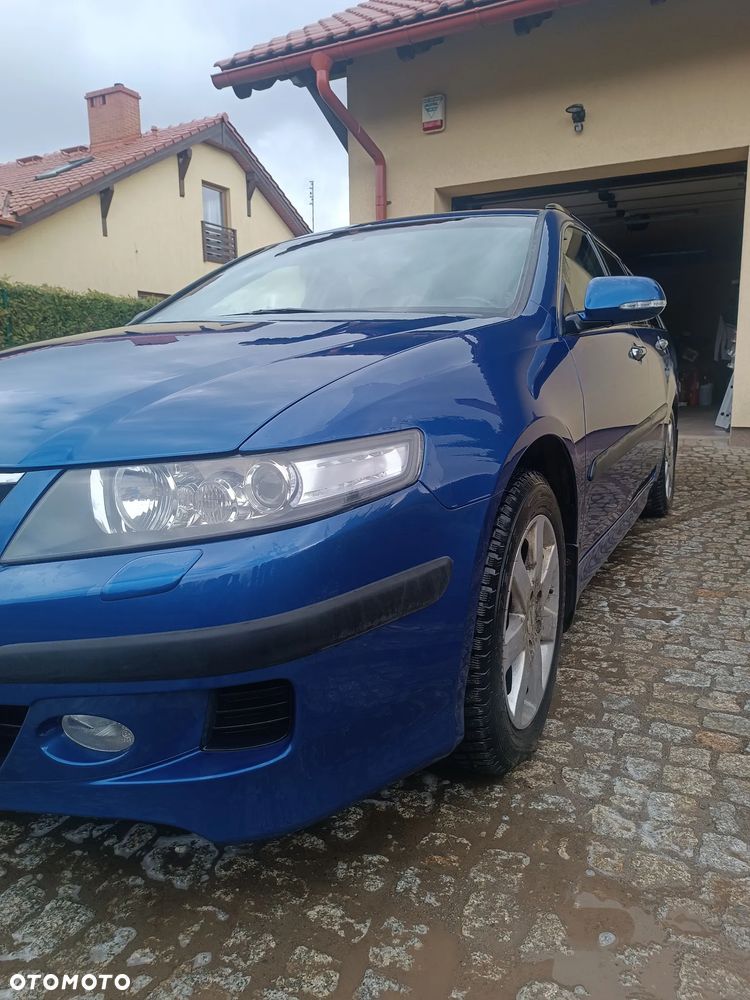 Honda Accord 2.0 i Executive - 1