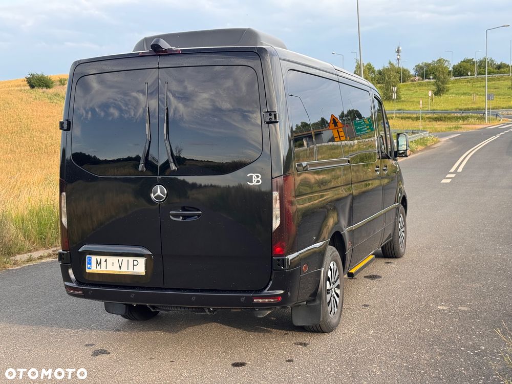 Mercedes-Benz Sprinter - 15