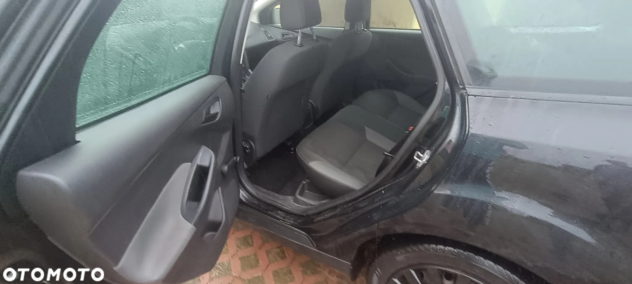 Ford Focus 1.0 EcoBoost Ambiente - 12