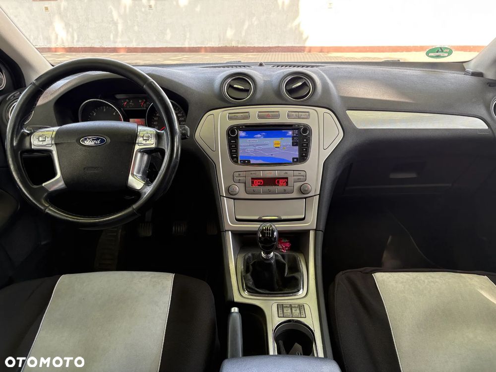 Ford Mondeo 2.0 TDCi Titanium X - 10