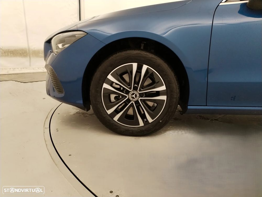 Mercedes-Benz CLA 250 e Shooting Brake Style Plus - 17
