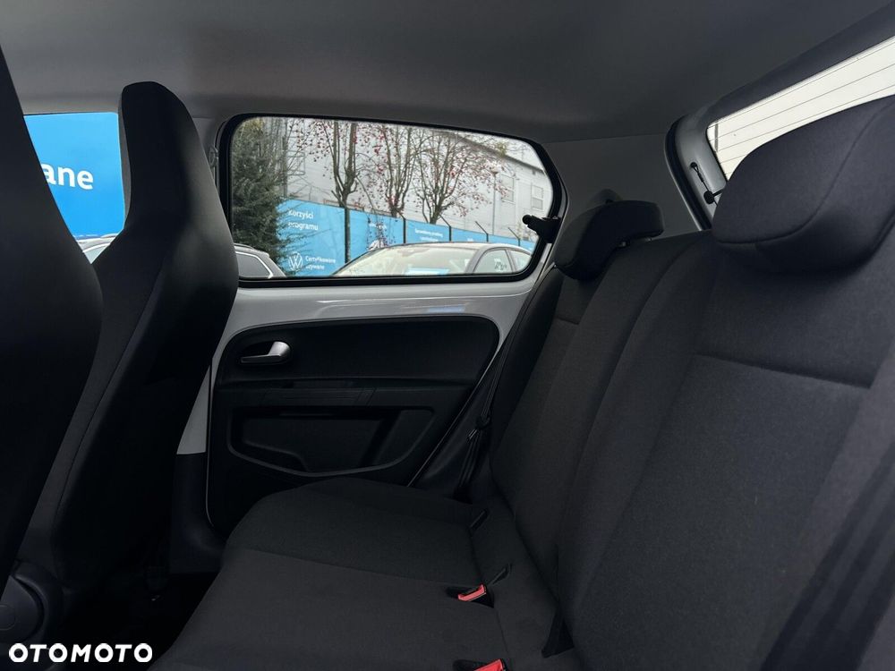 Volkswagen up! 1.0 move - 17