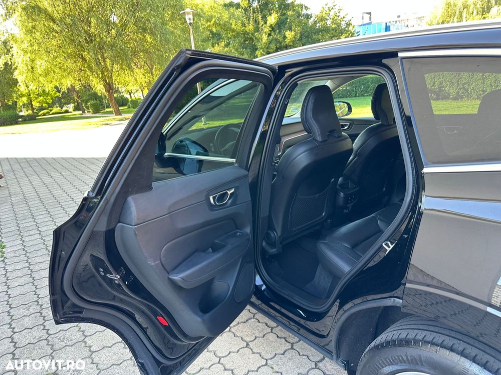 Volvo XC 60 B5 D AWD Geartronic Momentum Pro - 23