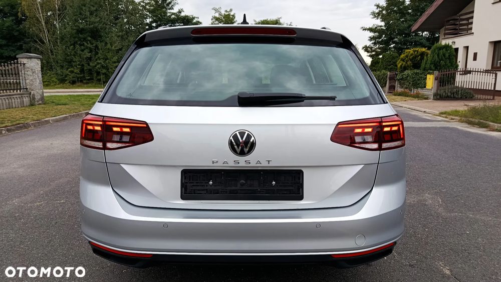 Volkswagen Passat 2.0 TDI SCR DSG - 36