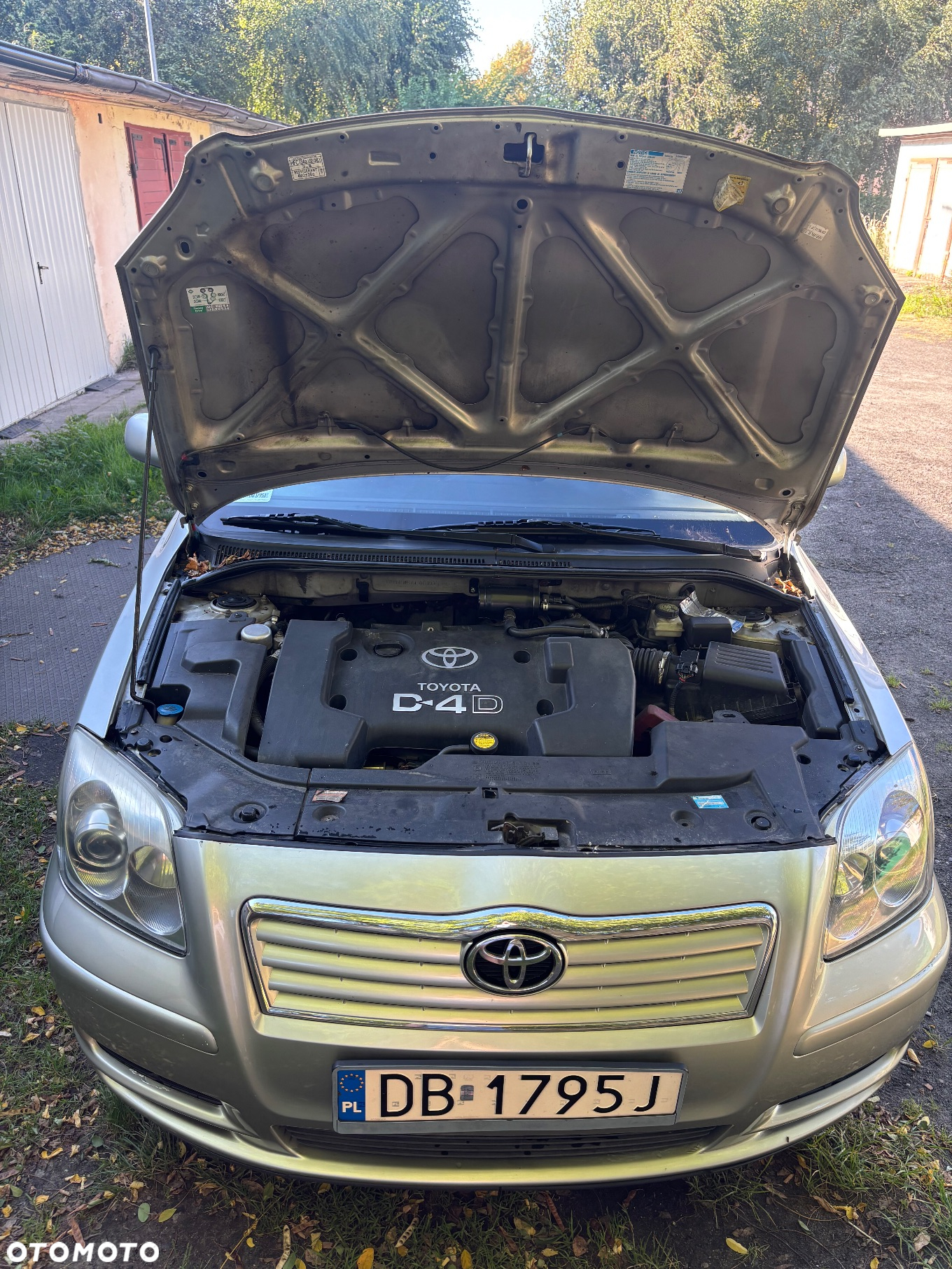 Toyota Avensis - 8