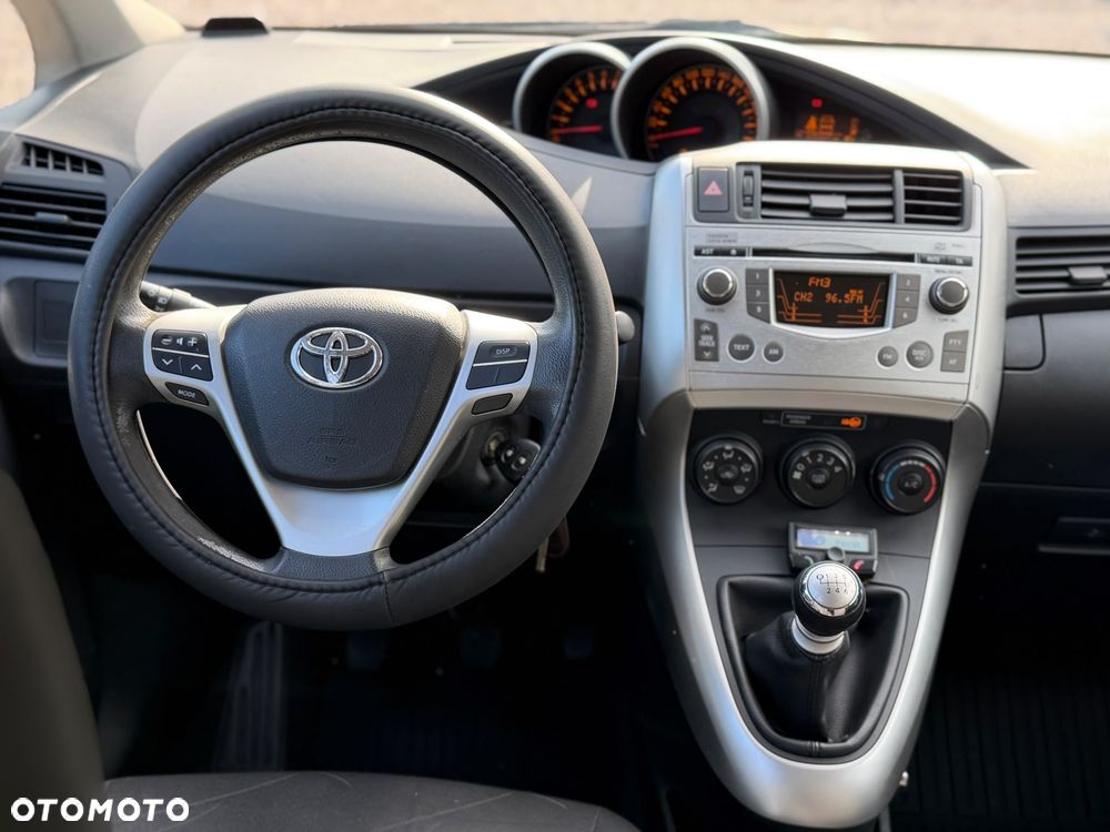 Toyota Verso - 17