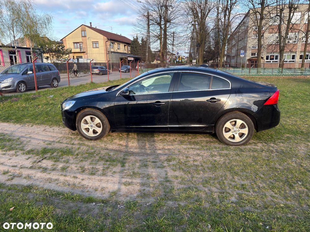 Volvo S60 D5 Summum - 8