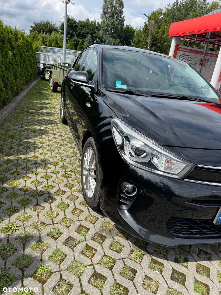 Kia Rio 1.4 L - 4