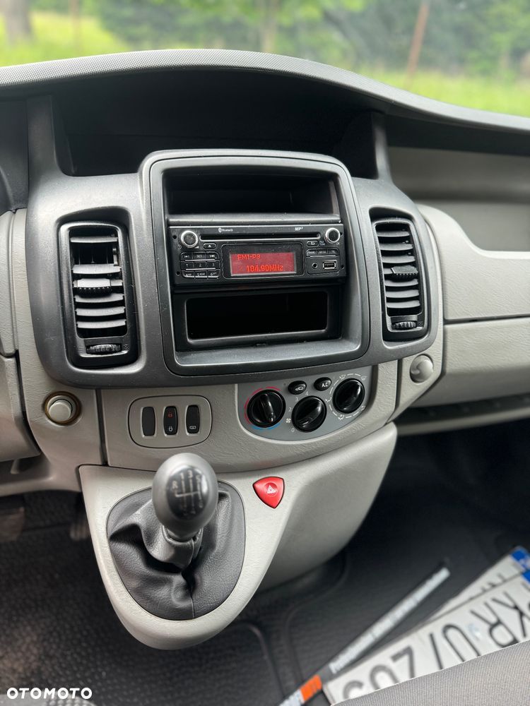 Opel Vivaro L2H1 2.9t - 9