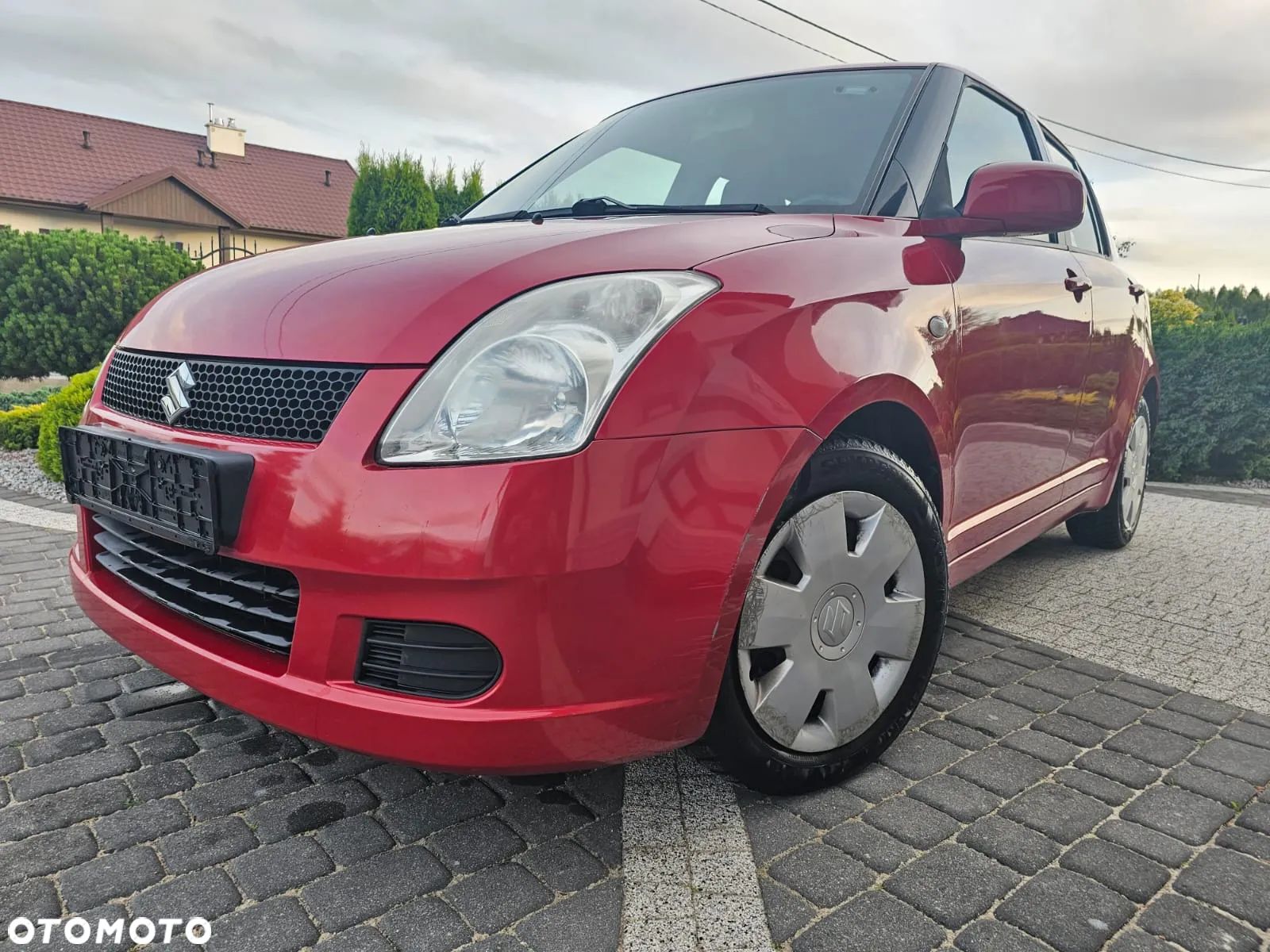 Suzuki Swift - 1