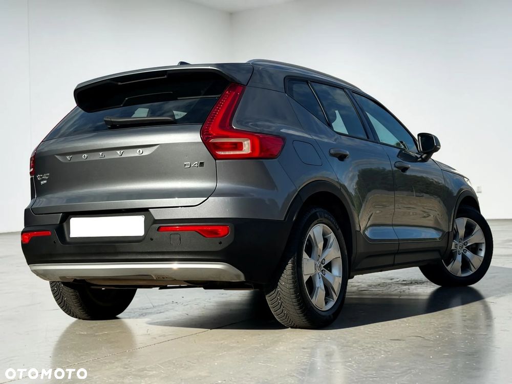 Volvo XC 40 D4 AWD Geartronic Momentum - 16