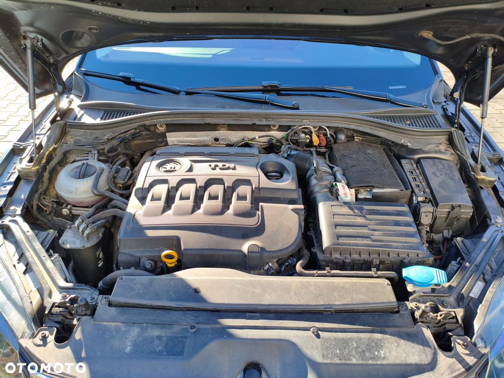 Skoda Superb 2.0 TDI Ambition DSG - 10