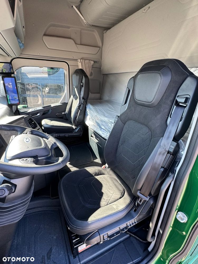 Ford F-MAX 510 Gen 2 - 16