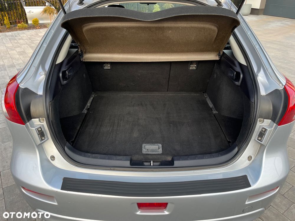 Mitsubishi Lancer 1.8 Invite - 11