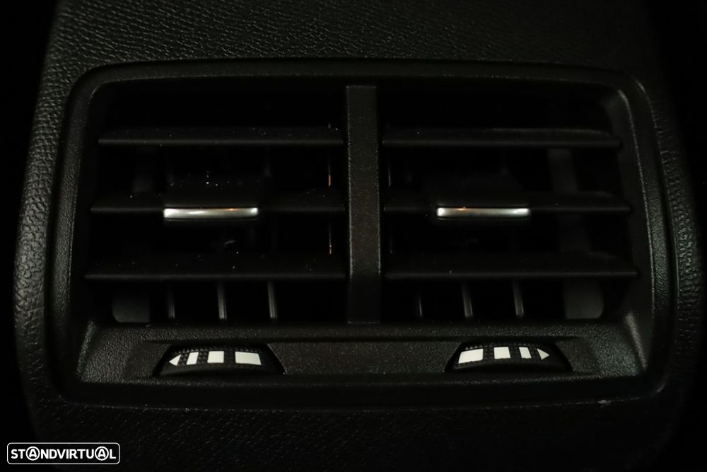 Citroën C4 1.2 PureTech Plus EAT8 - 23