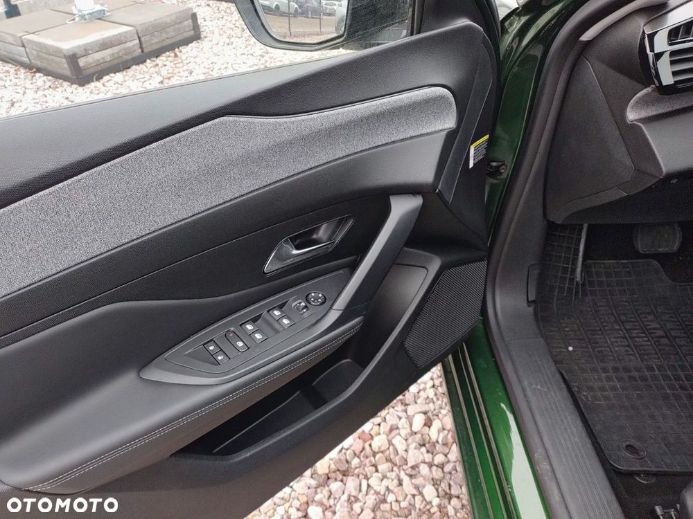 Peugeot 308 - 13