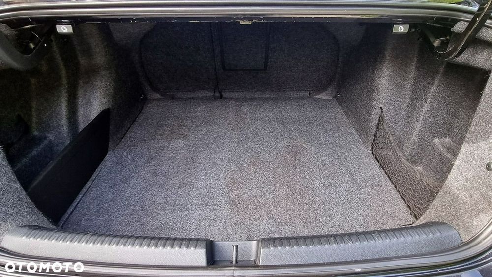 Volkswagen Jetta - 17
