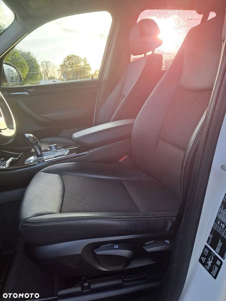 BMW X3 xDrive20d - 9