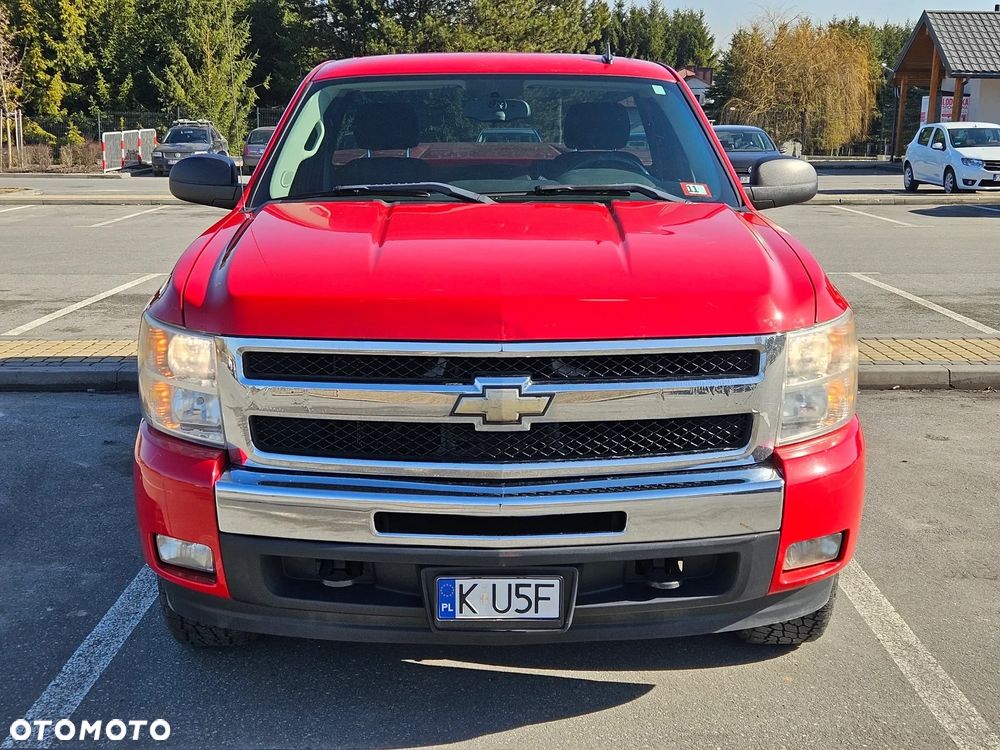 Chevrolet Silverado - 3