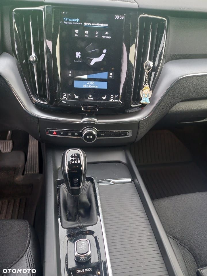 Volvo XC 60 D3 Momentum Pro - 9