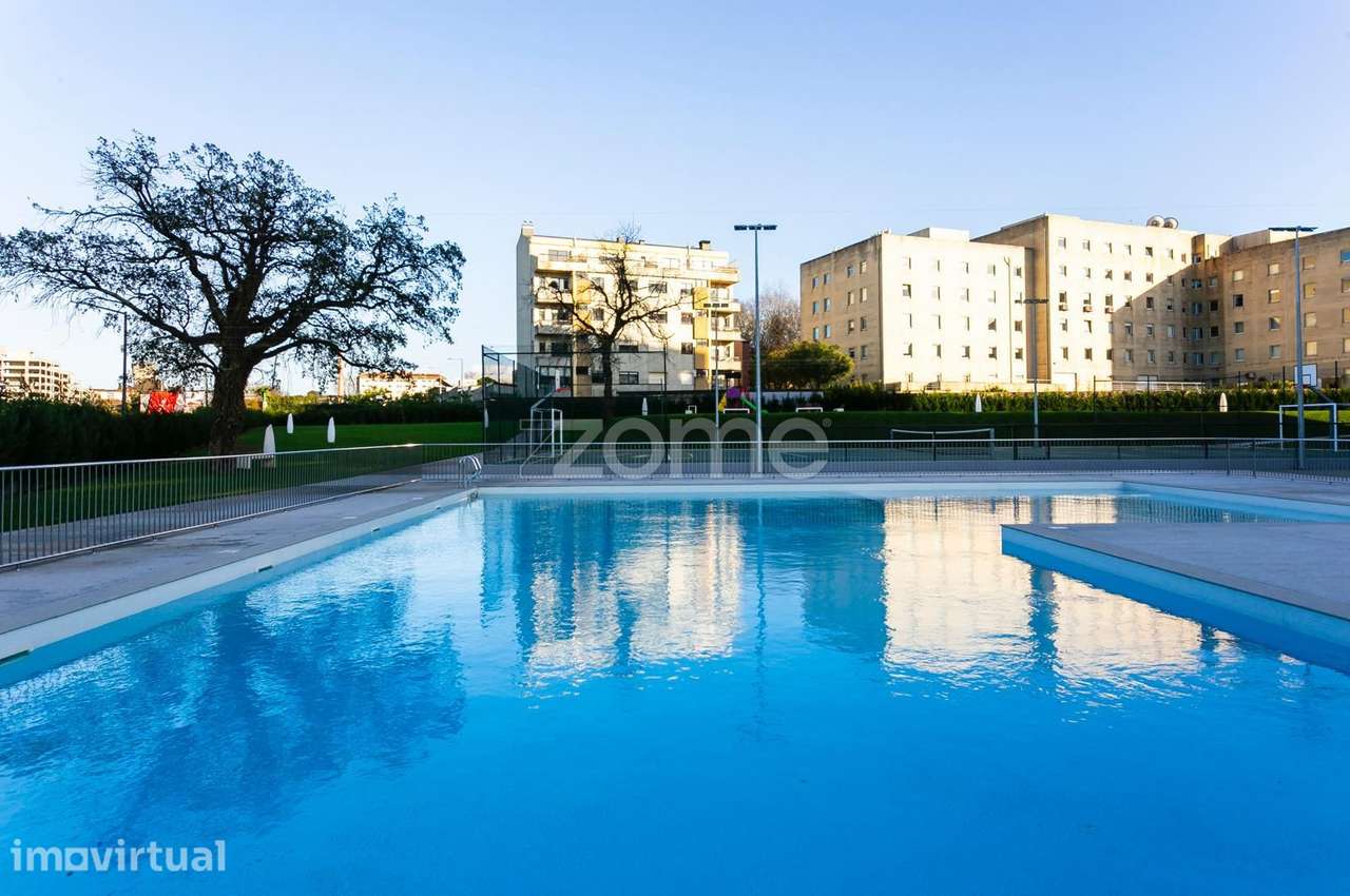 Apartamento T2 com Terraço no prestigiado edifício Molares 21 - Grande imagem: 4/25