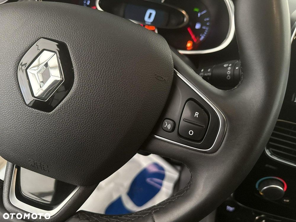 Renault Clio - 25