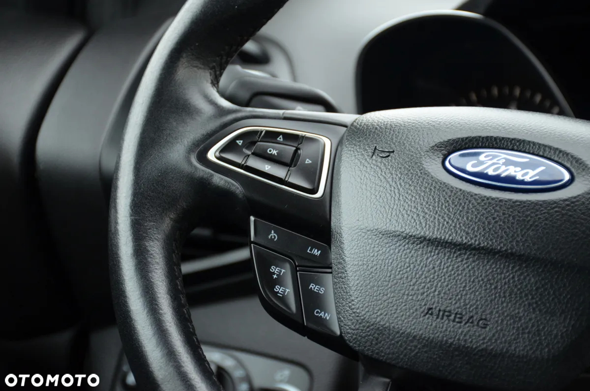 Ford Kuga 1.5 EcoBoost 2x4 Business Edition - 33