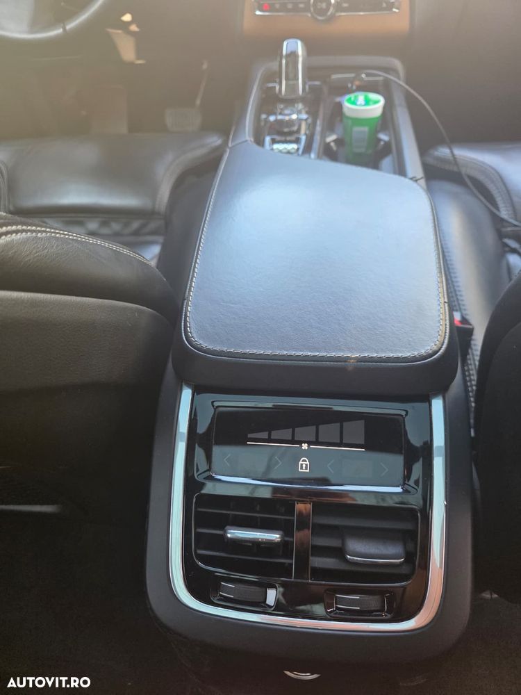 Volvo XC 90 T8 AWD Twin Engine Geartronic Inscription - 24