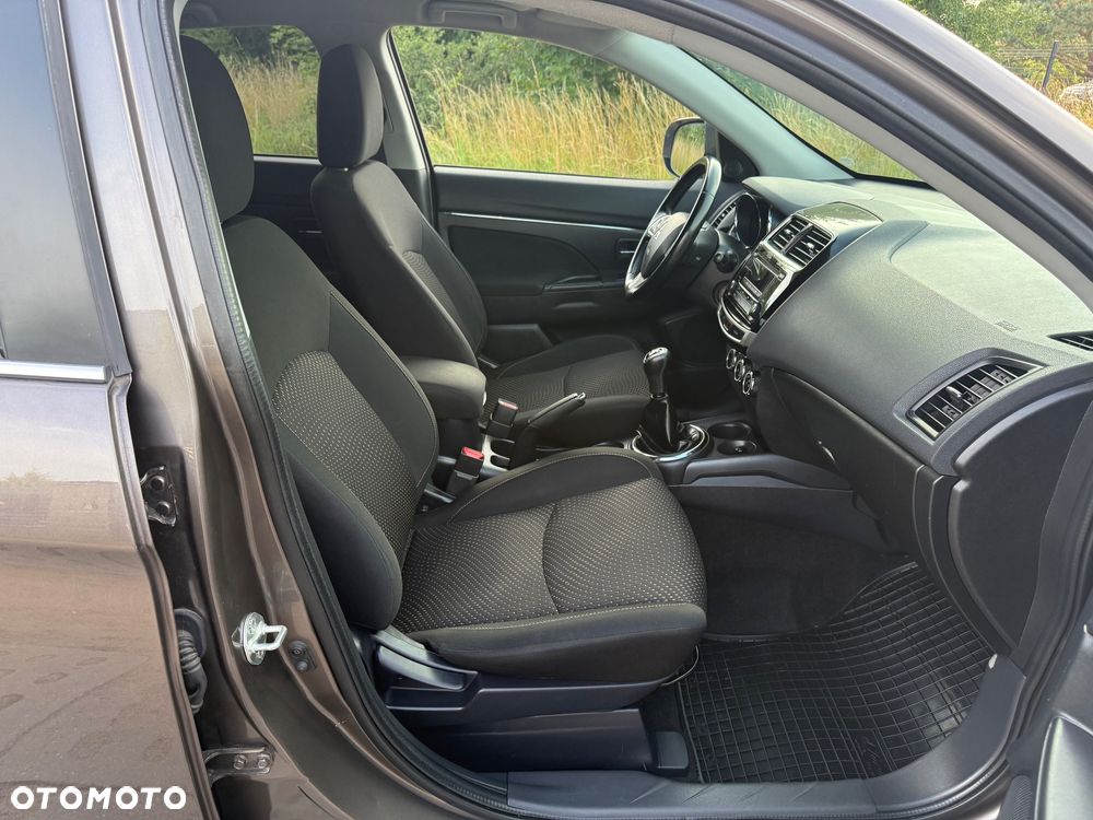 Mitsubishi ASX 1.6 2WD Comfort Edition - 12