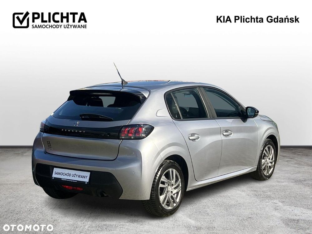 Peugeot 208 - 4