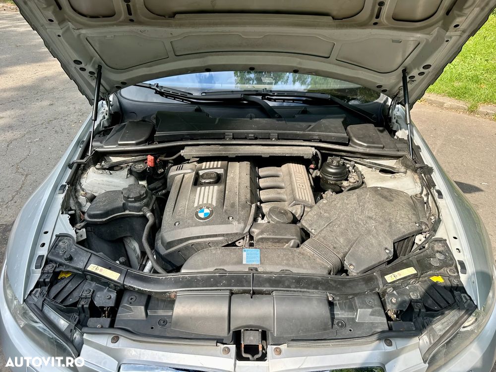 BMW Seria 3 325i - 19