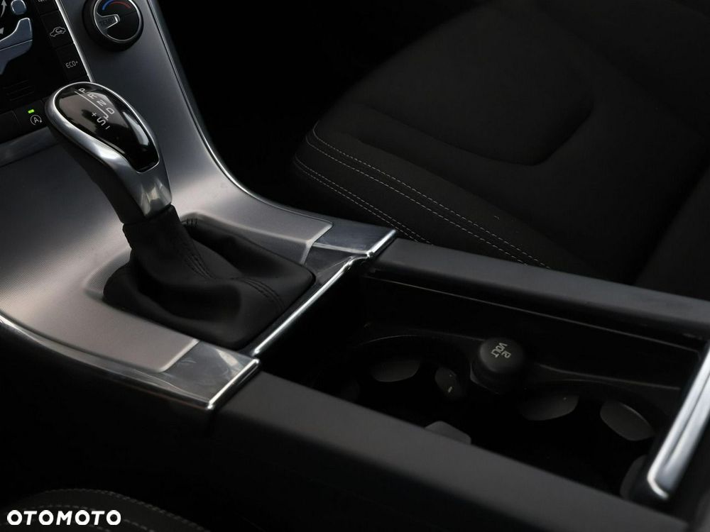 Volvo XC 60 D3 Drive-E Kinetic - 26