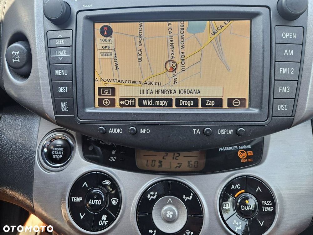 Toyota RAV4 - 7