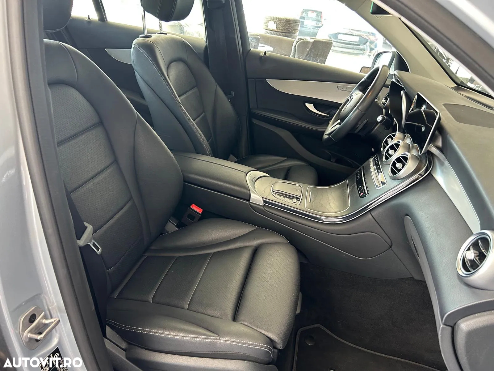 Mercedes-Benz GLC 300 de 4Matic 9G-TRONIC - 16
