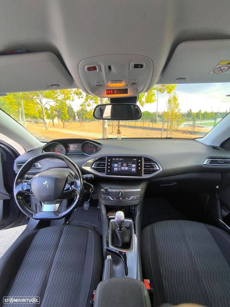 Peugeot 308 SW - 11