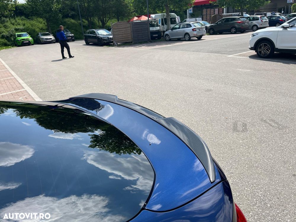 BMW M4 M440i xDrive - 11