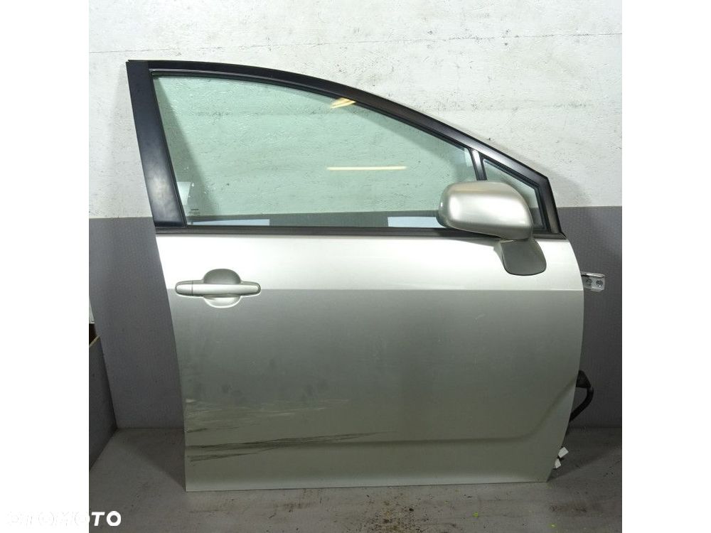 TOYOTA COROLLA VERSO II DRZWI PRZÓD PRAWE  1C0 - 1