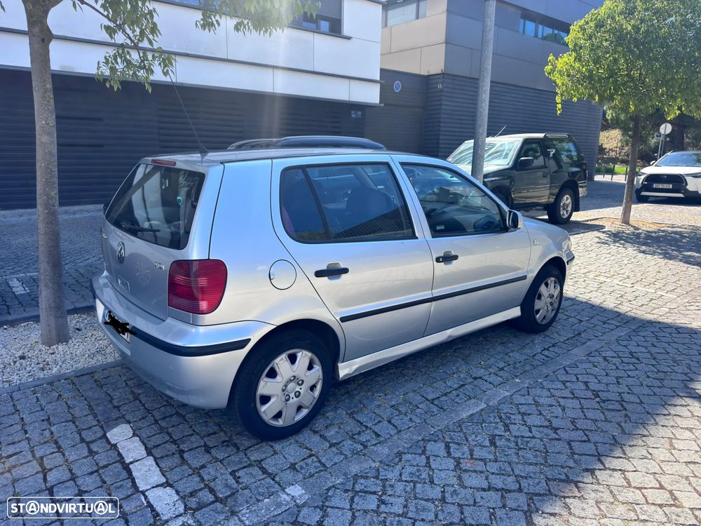 VW Polo 1.4 TDi Confortline - 2