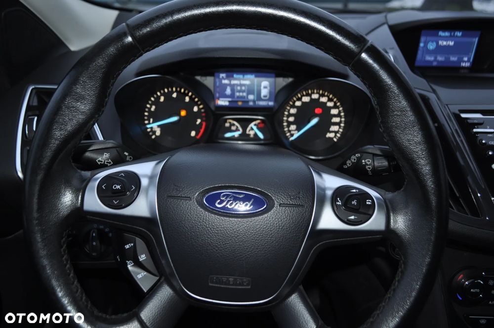 Ford Kuga 1.6 EcoBoost 4x4 Titanium - 30