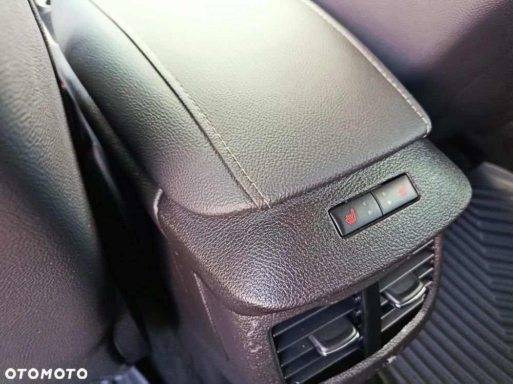 Ford Mondeo 2.0 TDCi Titanium PowerShift - 28
