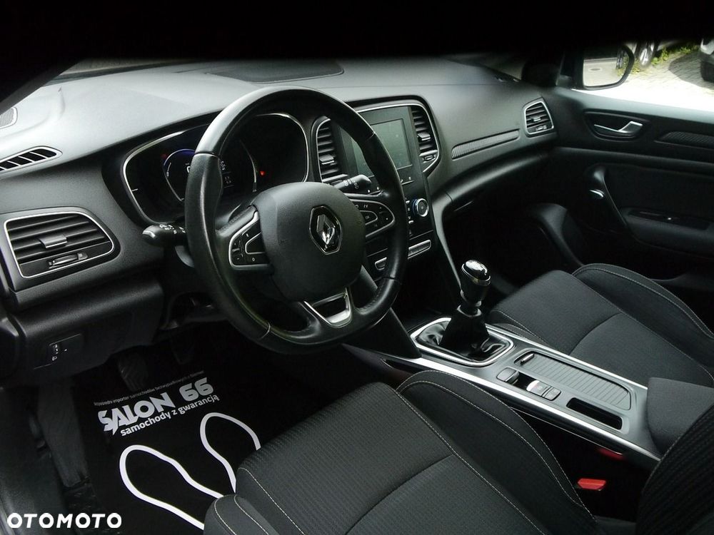 Renault Megane ENERGY TCe 130 EXPERIENCE - 32