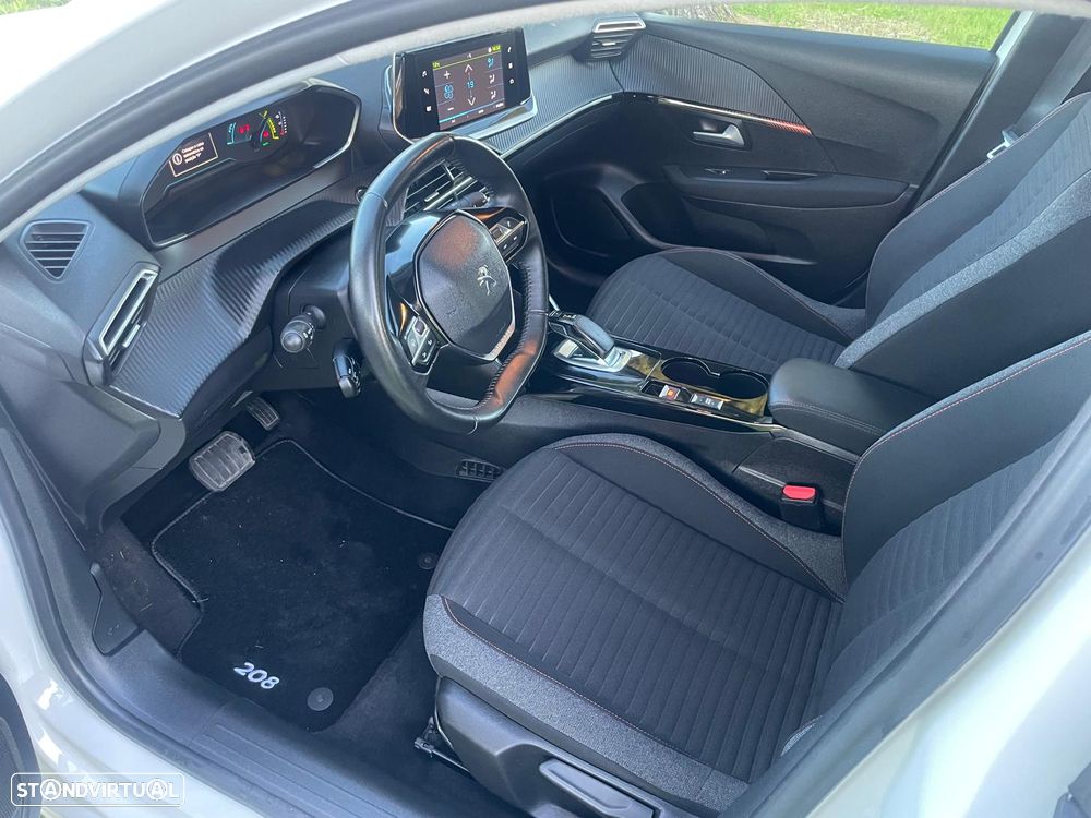 Peugeot e-208 Style - 13