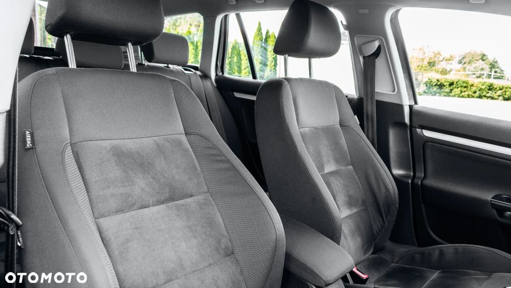 Volkswagen Golf Variant ver-1-4-tsi-edition - 29