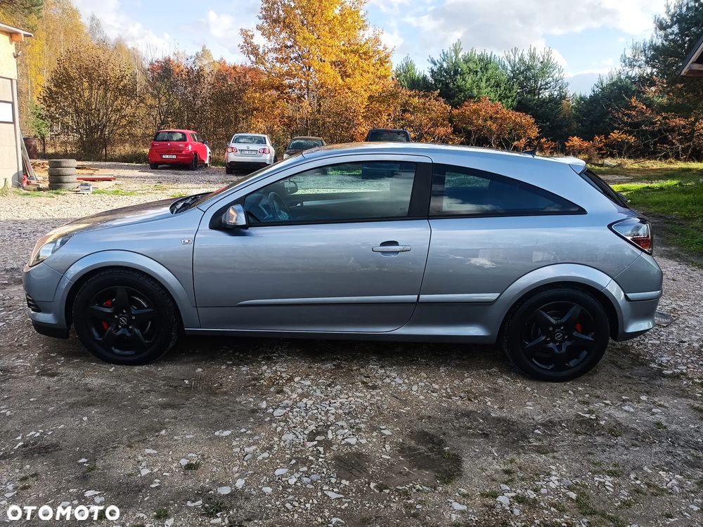 Opel Astra GTC 1.8 - 3