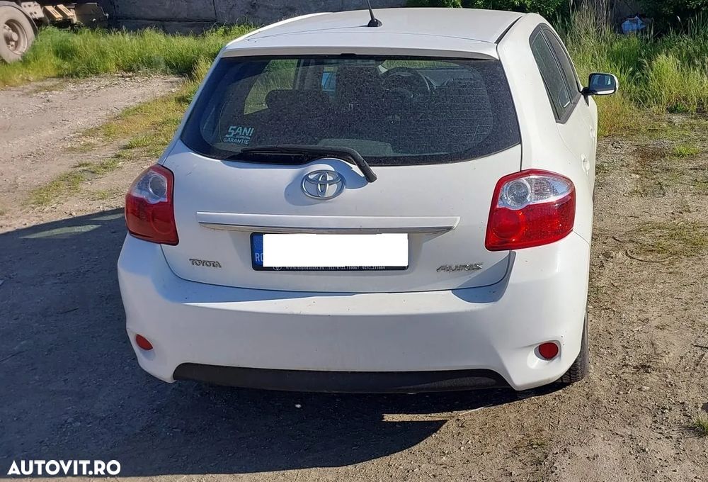 Toyota Auris 1.3 Dual VVT-i Terra - 5
