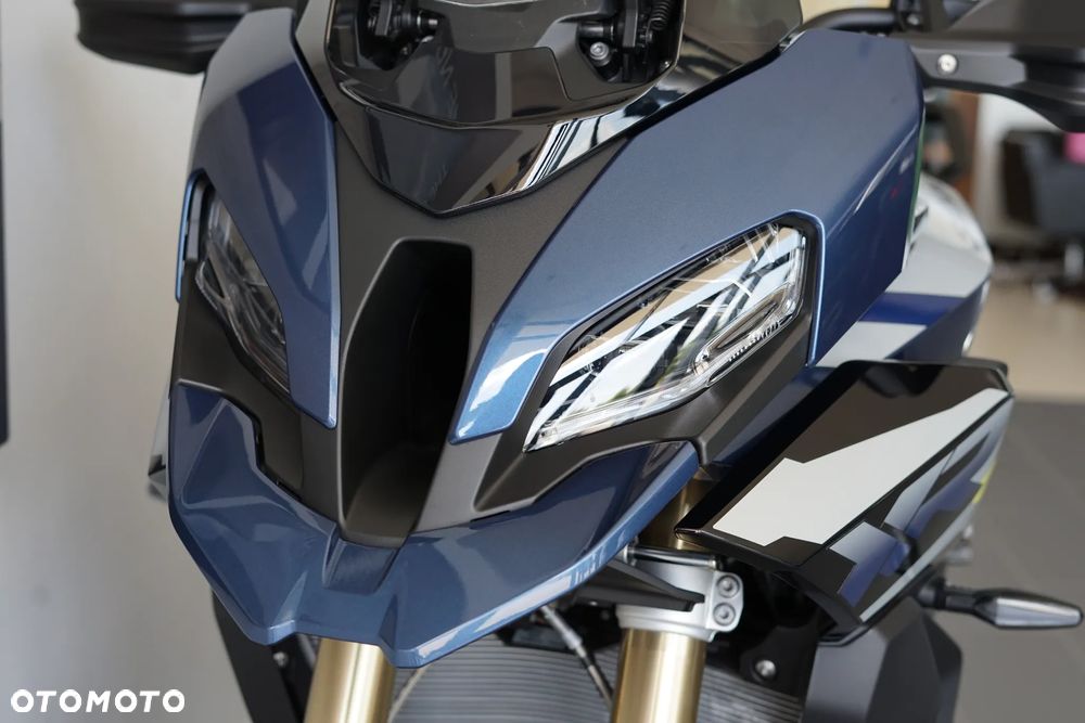 BMW S - 26