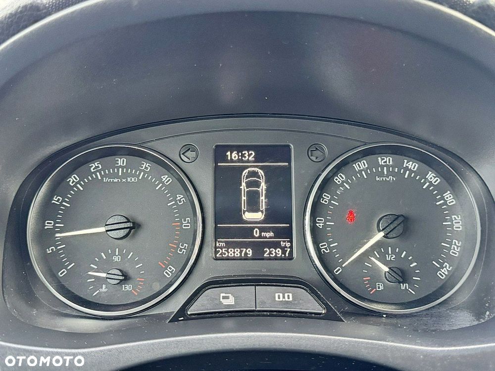 Skoda Roomster - 18