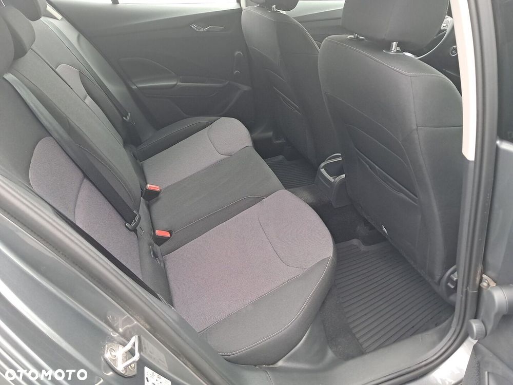 Skoda Fabia 1.0 TSI Drive DSG - 14