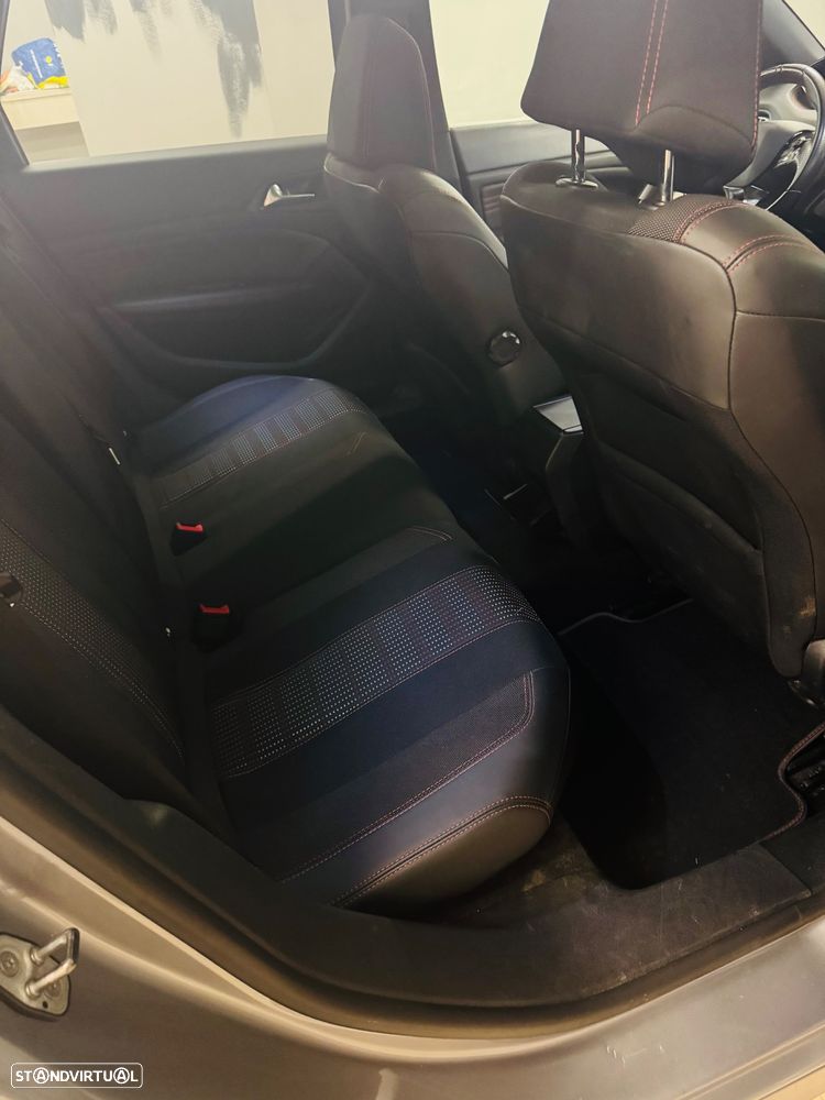 Peugeot 308 1.5 BlueHDi GT Line - 13